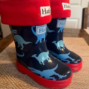 Hatley Boys Dinosaurs Rain Boots & Hatley Kids Red Boot Liners Socks Size XS